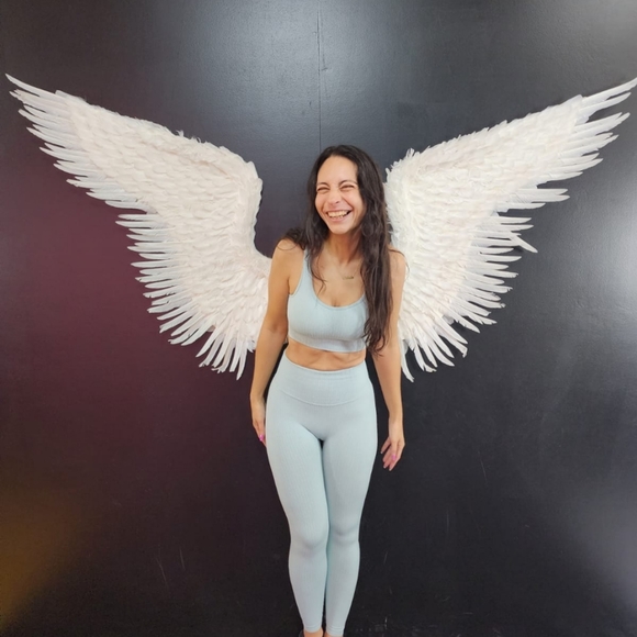 $8 POP-UP SHOW - Picture 1 of 16